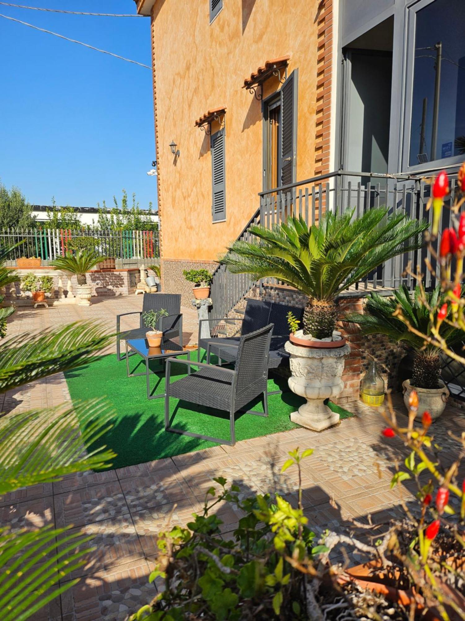 H.Ave Bed & Breakfast ปอมเปอี ภายนอก รูปภาพ