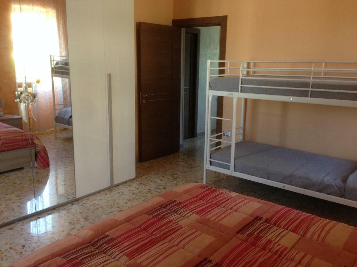 H.Ave Bed & Breakfast ปอมเปอี ภายนอก รูปภาพ