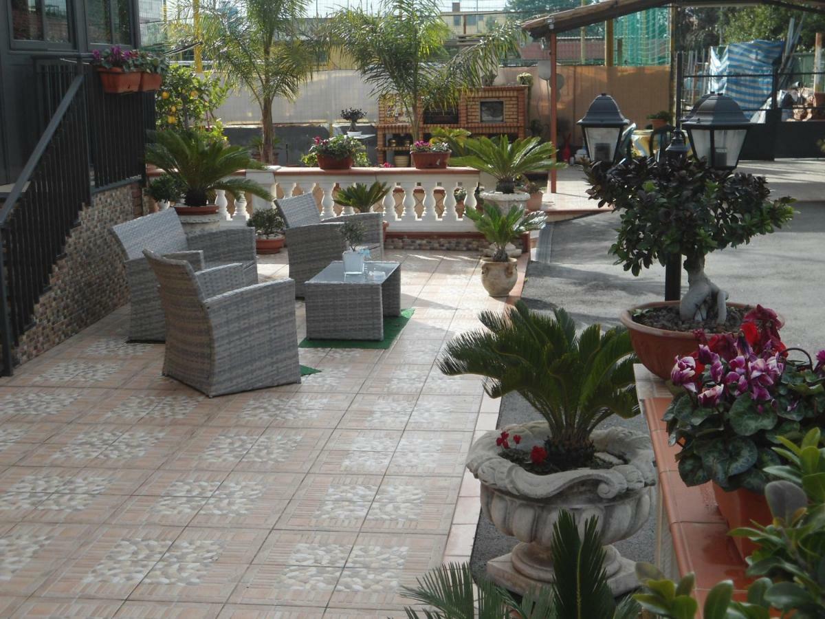 H.Ave Bed & Breakfast ปอมเปอี ภายนอก รูปภาพ